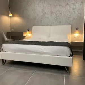 ** Hotel apartamentowy Bossi Włochy